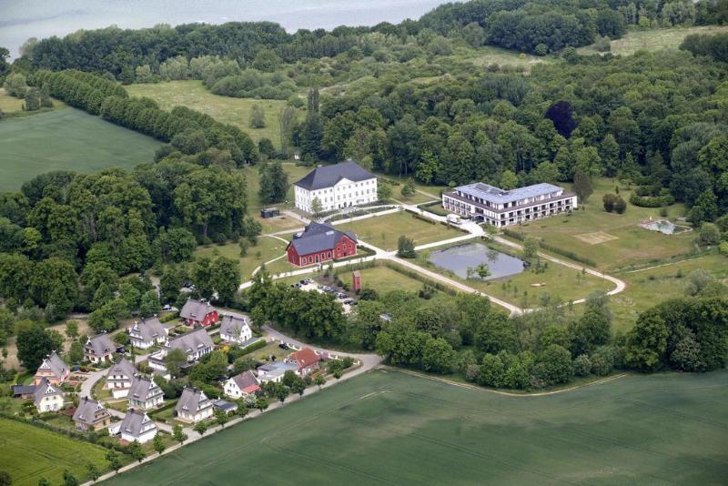 فندق Schlossgut Groß Schwansee المظهر الخارجي الصورة